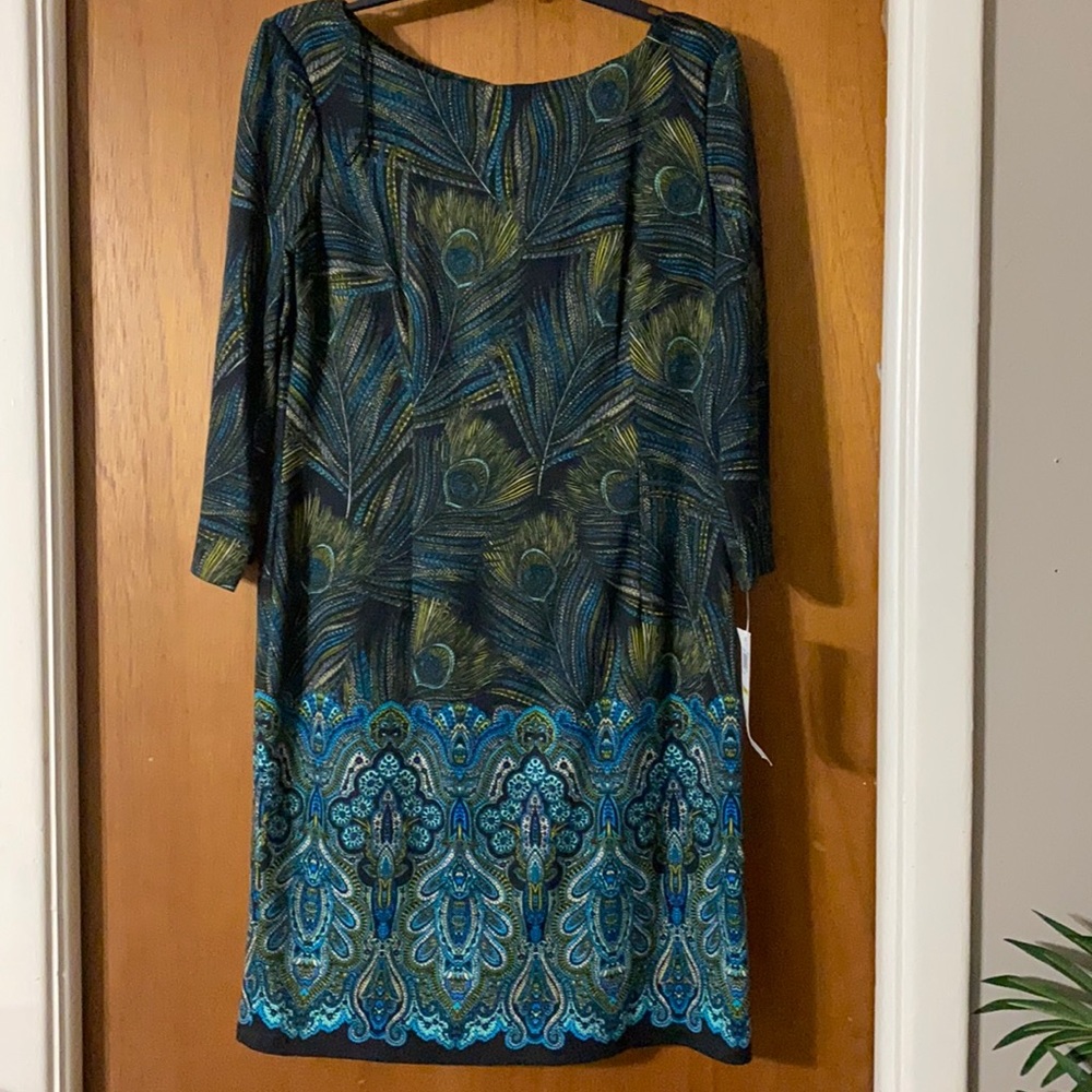 Gorgeous dress!